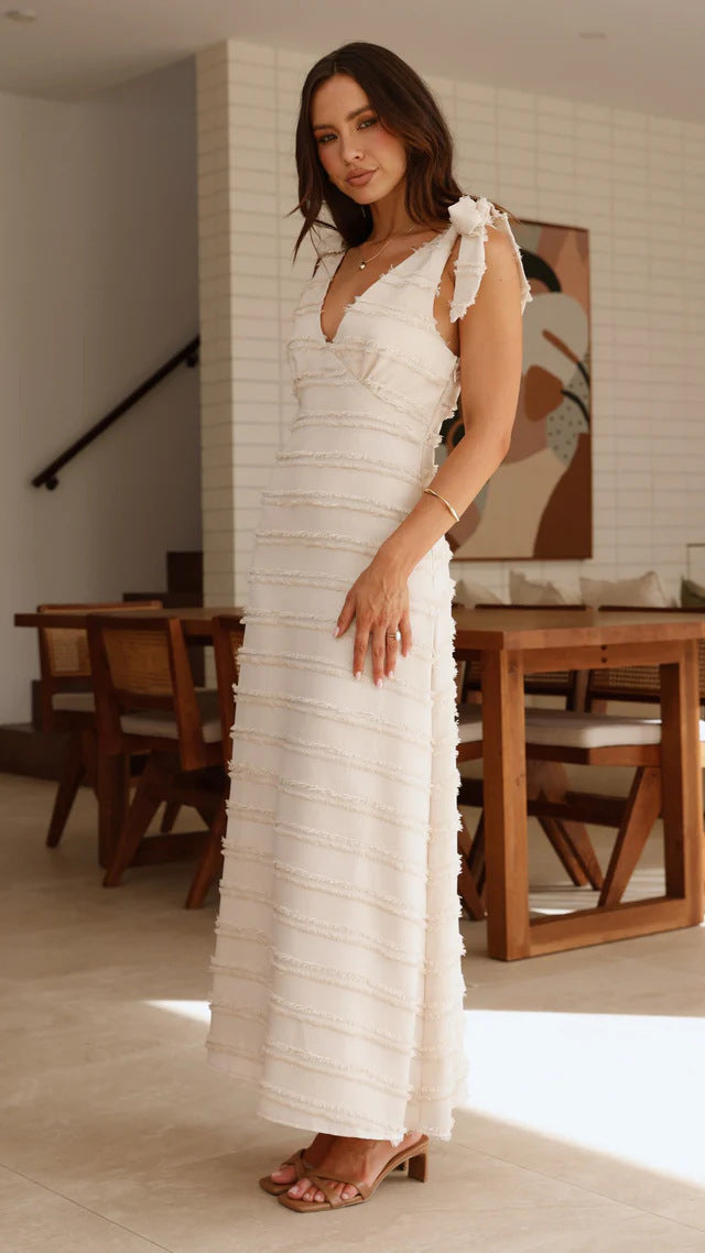 Vestido Largo con Volantes, Textura y Tirantes con Lazo