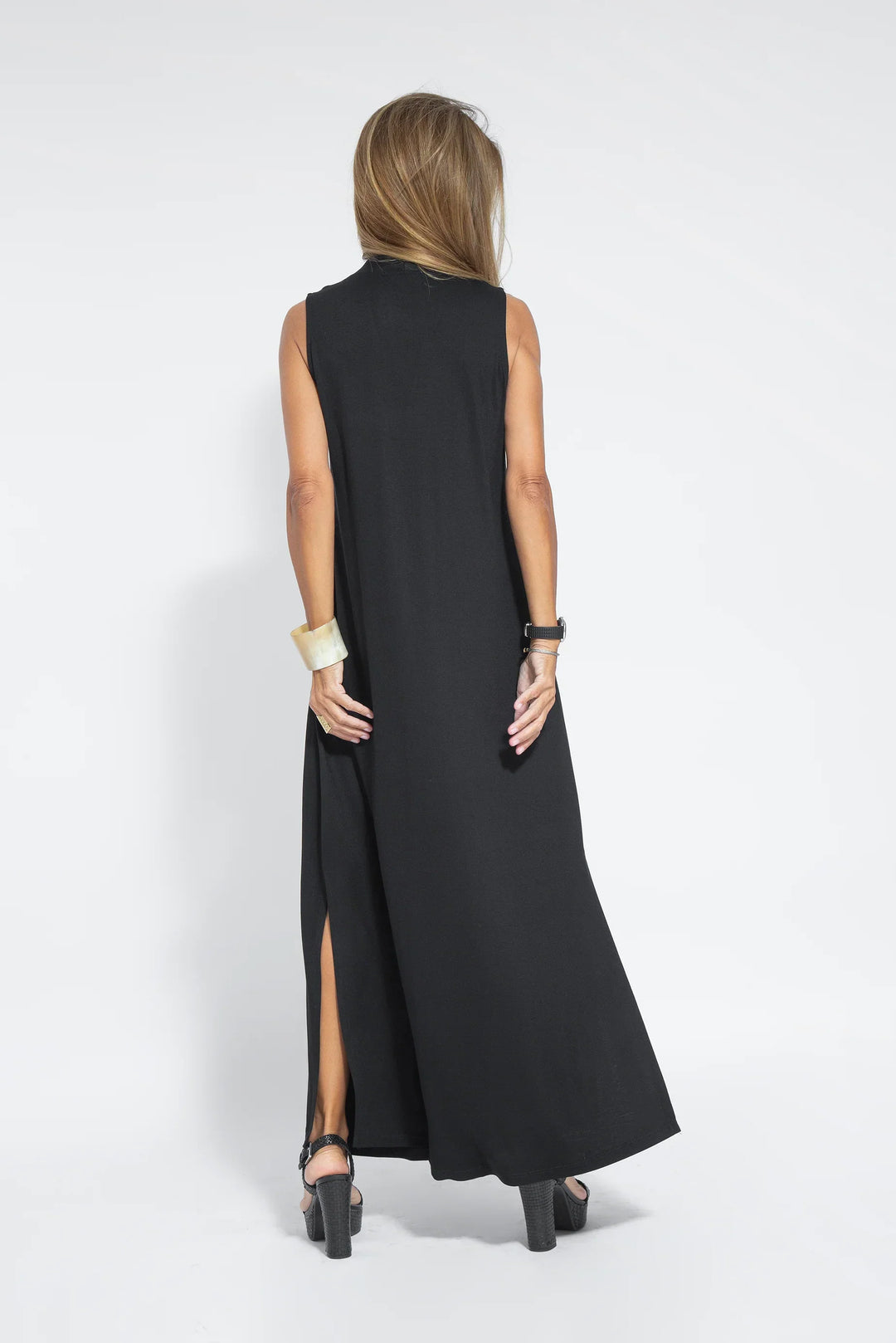 Vestido Valéria largo con cuello de pico