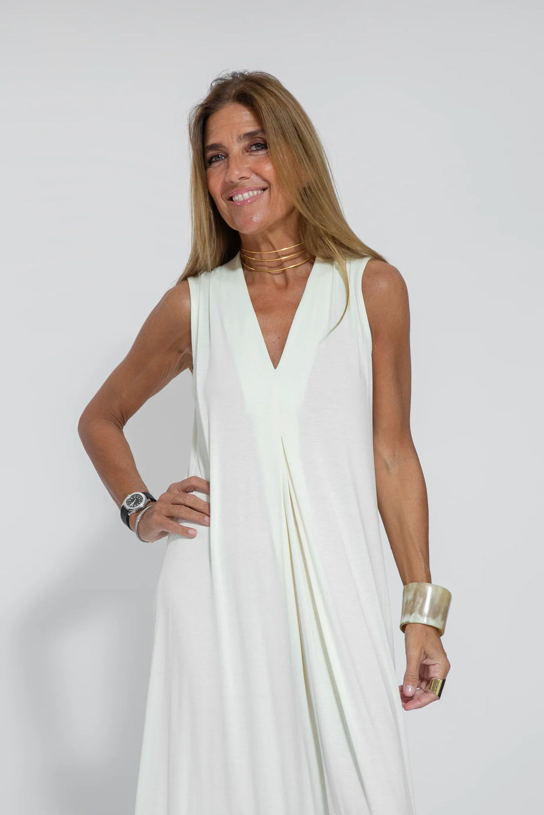 Vestido Valéria largo con cuello de pico