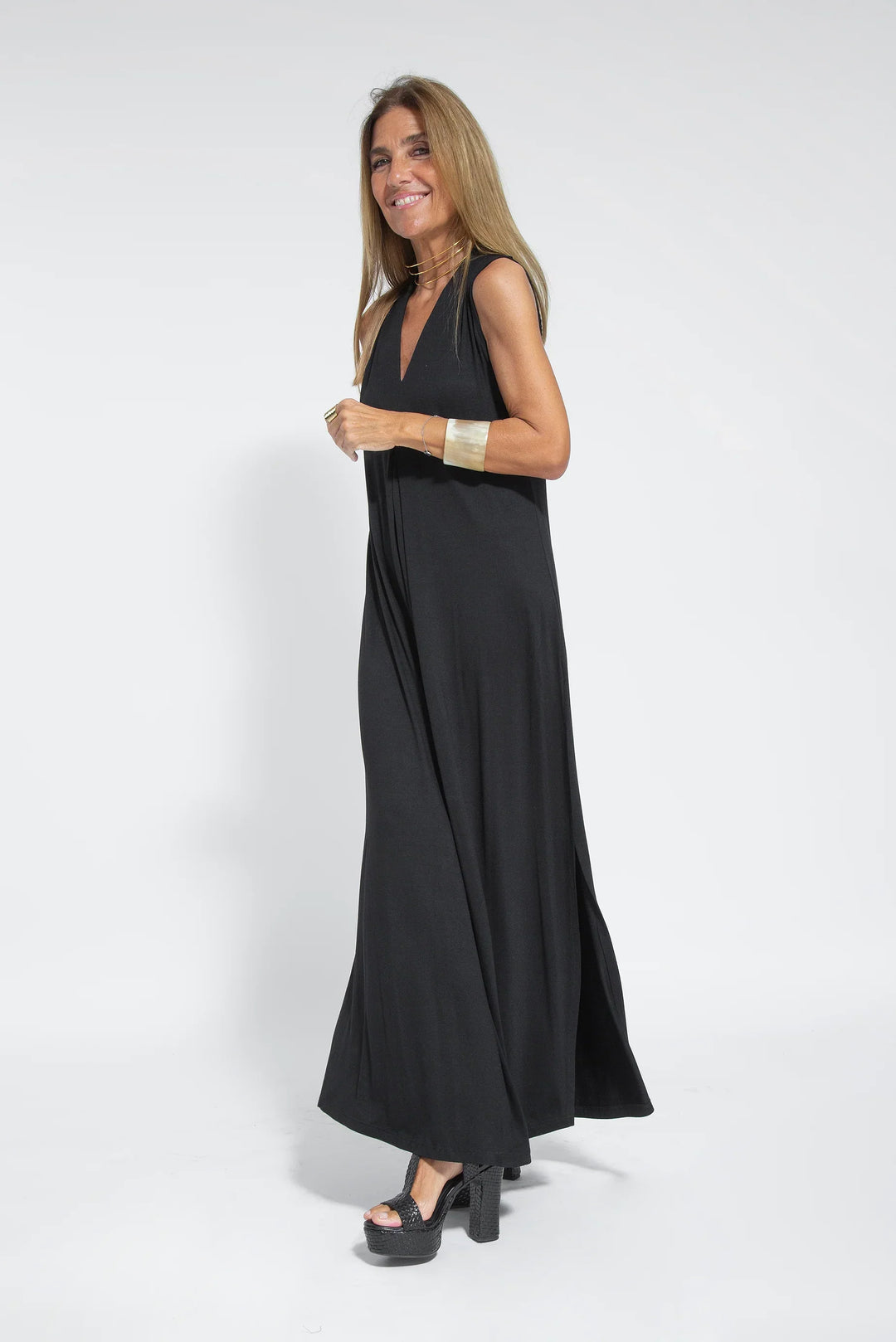 Vestido Valéria largo con cuello de pico