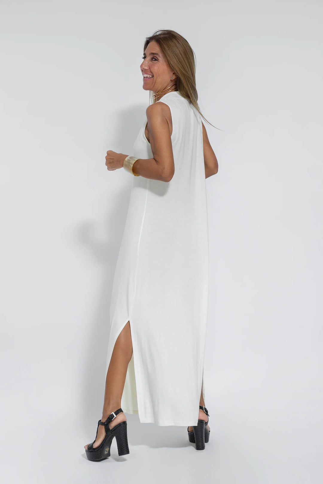 Vestido Valéria largo con cuello de pico
